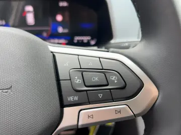 VW T-Roc 1.5 TSI DSG Goal Navi LED Standhzg App