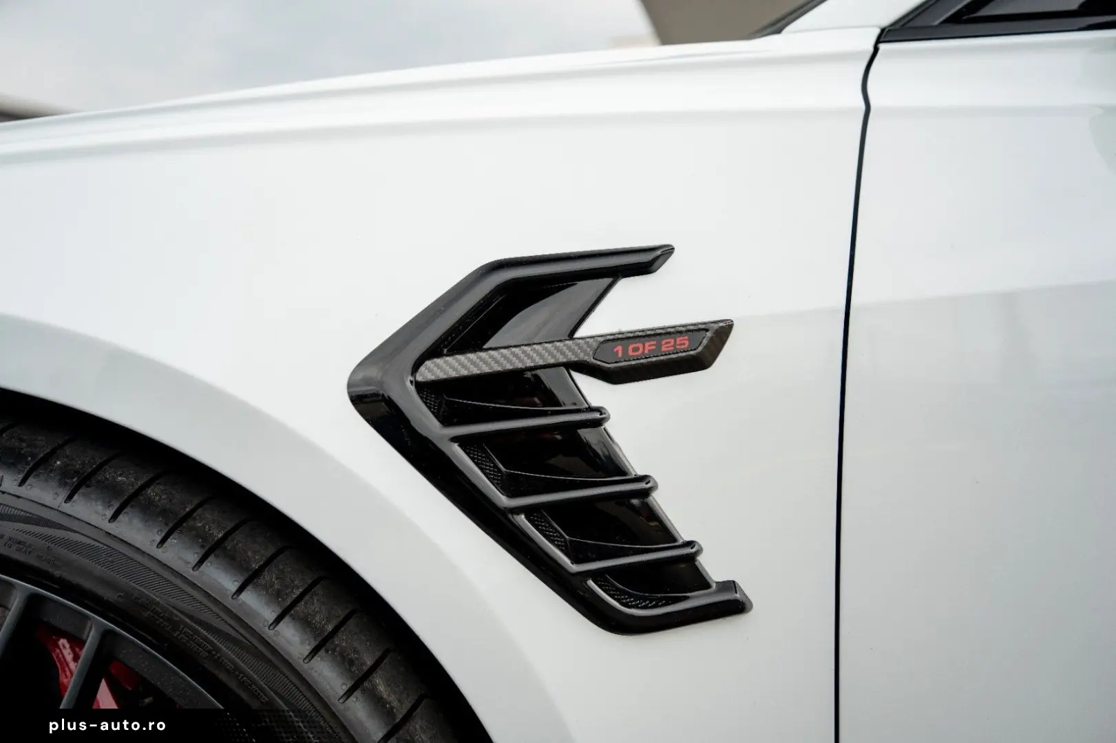 AUDI ABT RS6  Avant 4.0 TFSI quattro   1 of 25