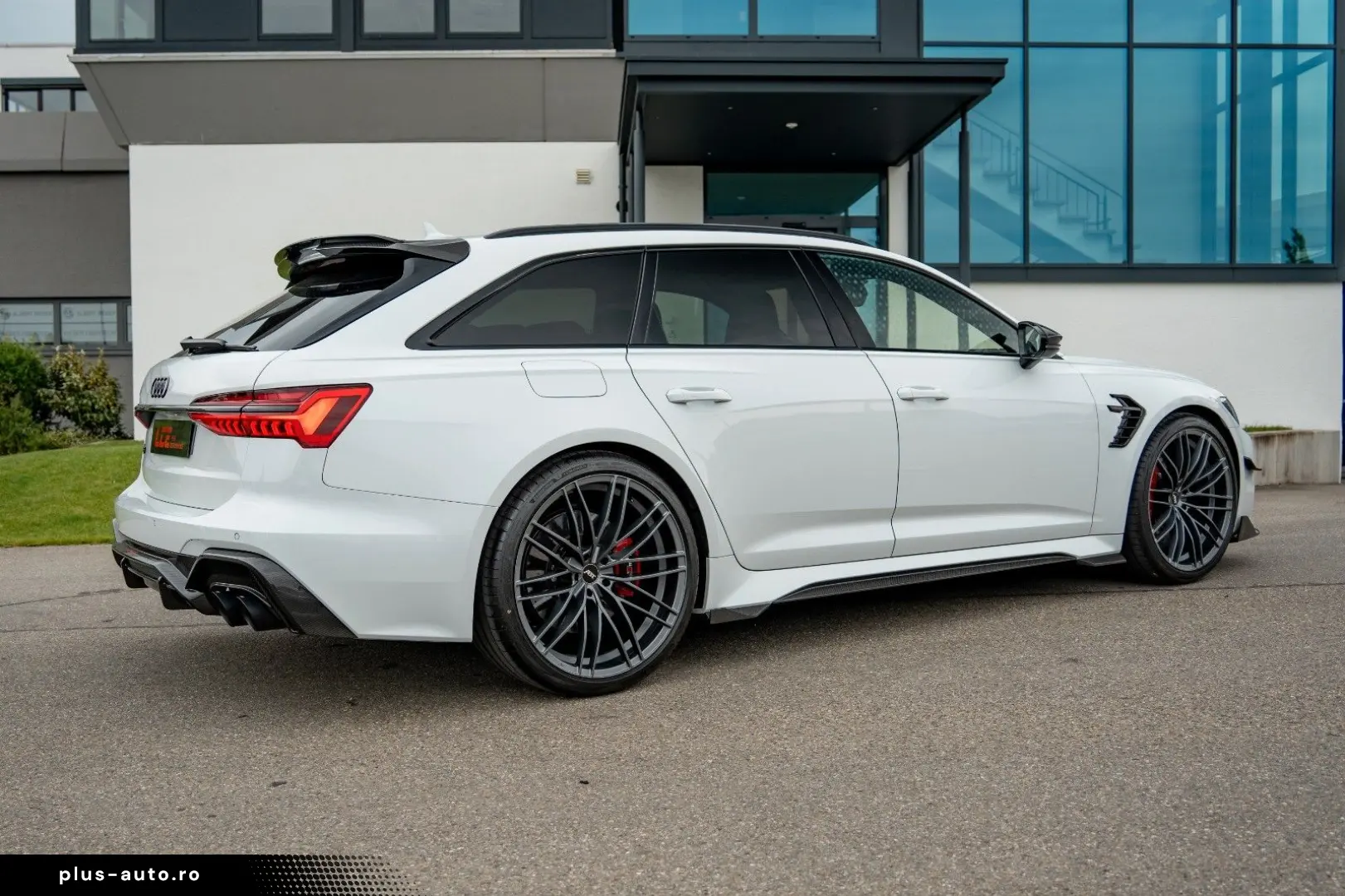 AUDI ABT RS6  Avant 4.0 TFSI quattro   1 of 25