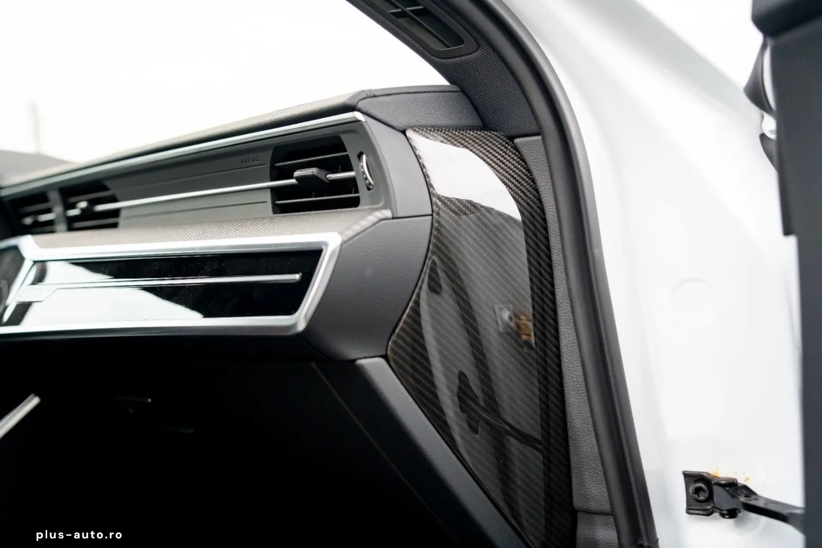 AUDI ABT RS6  Avant 4.0 TFSI quattro   1 of 25