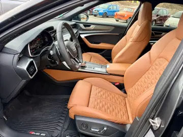 AUDI RS6  Avant 4.0 TFSI quattro  LASER HEADUP