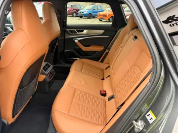 AUDI RS6  Avant 4.0 TFSI quattro  LASER HEADUP