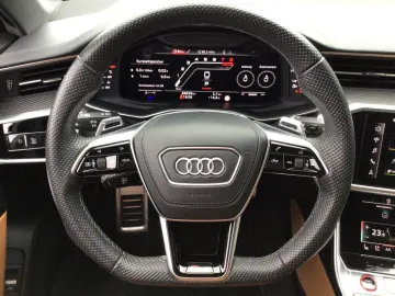 AUDI RS6 Avant 4.0TFSI quattro Tiptron Matrix Keramik
