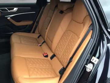 AUDI RS6 Avant 4.0TFSI quattro Tiptron Matrix Keramik