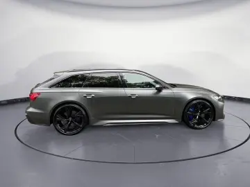 AUDI RS6 Avant 4.0 TFSI quattro Laser Pano B&O Sitzbe