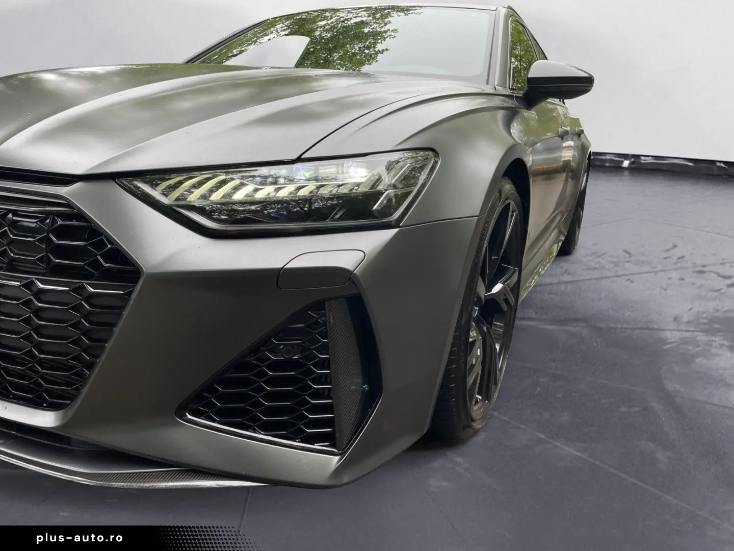 AUDI RS6 Avant 4.0 TFSI quattro Laser Pano B&O Sitzbe