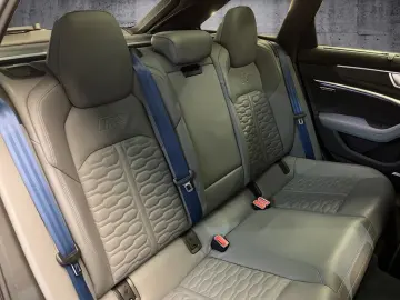 AUDI RS6 Avant 4.0 TFSI quattro LED-Laser Pano AHK B&