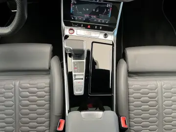 AUDI RS6 Avant 4.0 TFSI quattro LED-Laser Pano AHK B&