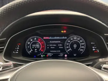 AUDI RS6 Avant 4.0 TFSI quattro LED-Laser Pano AHK B&