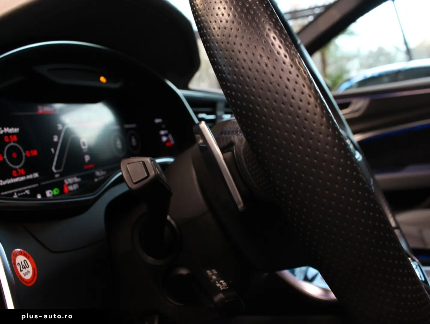 AUDI RS6 Avant 4.0 TFSI quattro B&O Pano VOLL