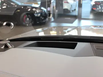 AUDI RS6 Avant 4.0 TFSI quattro B&O Pano VOLL