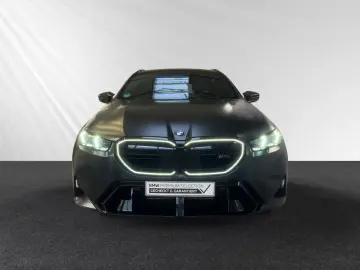 BMW M5 Touring  FrozenBlackMetallic  Pano B&W