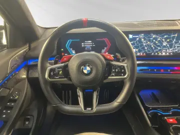 BMW M5 Touring  FrozenBlackMetallic  Pano B&W