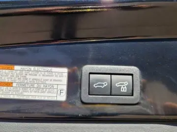 TOYOTA Corolla Cross Hybrid 2.0 VVT-i Team D Premium Pa