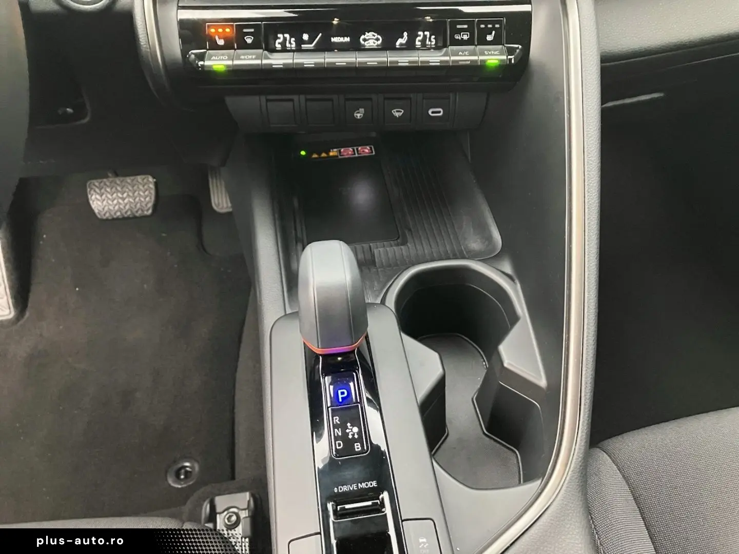 TOYOTA C-HR TEAM DEUTSCHLAND CARPLAY MODEL-2024