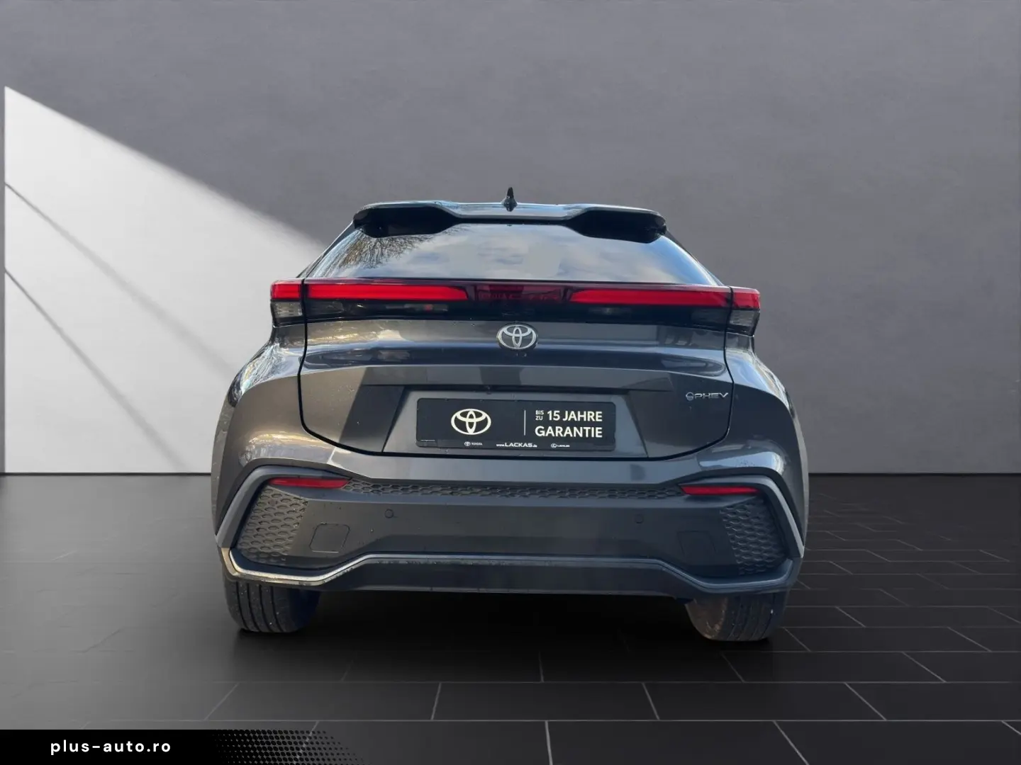 TOYOTA C-HR Plug-IN Team Deutschland Apple Carplay   Ka