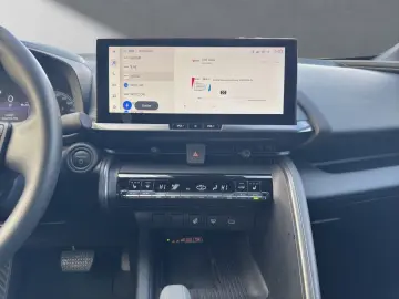 TOYOTA C-HR Plug-IN Team Deutschland Apple Carplay   Ka