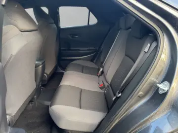 TOYOTA C-HR Plug-IN Team Deutschland Apple Carplay   Ka