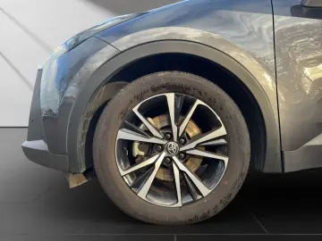 TOYOTA C-HR Plug-IN Team Deutschland Apple Carplay   Ka
