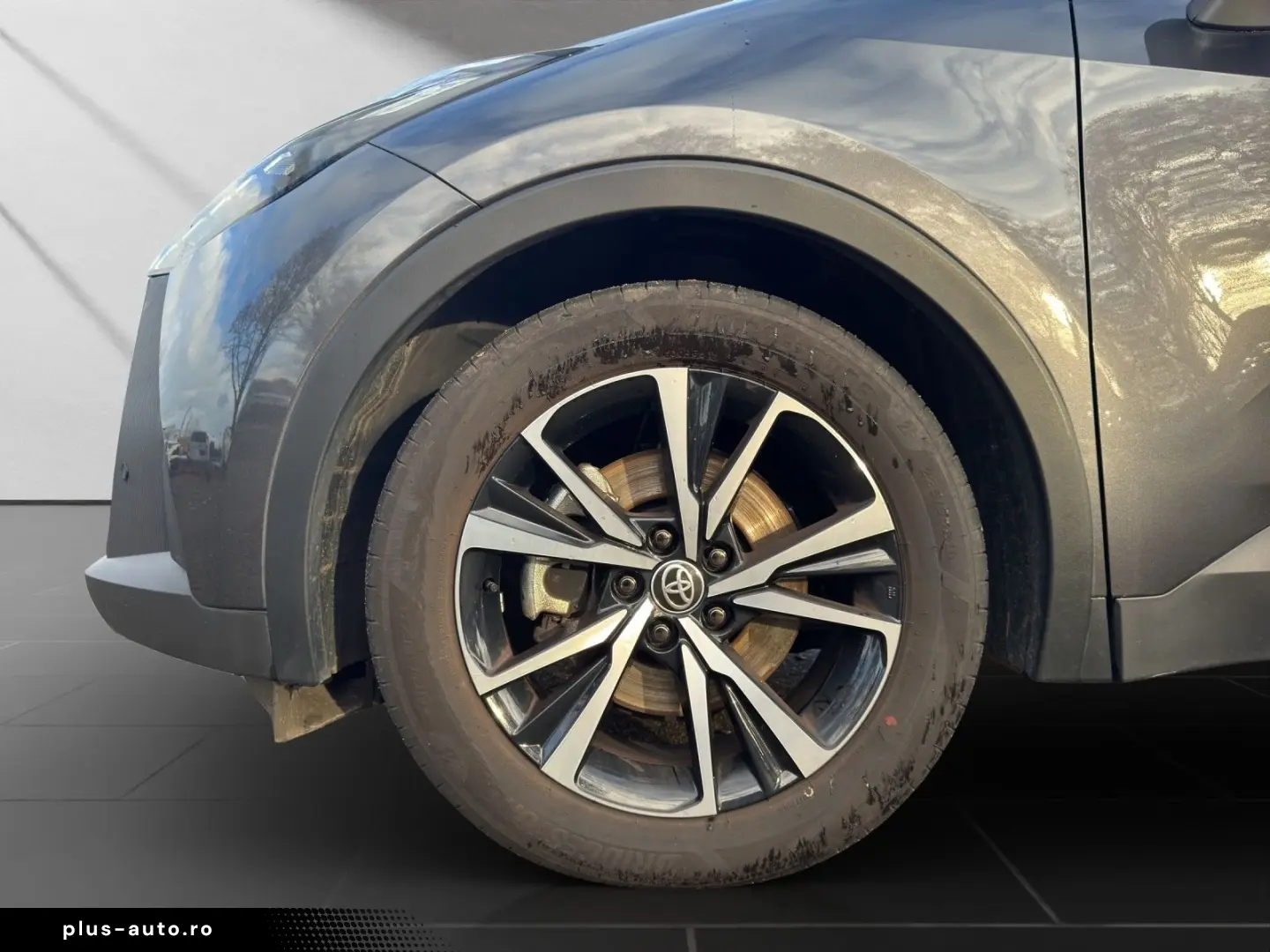 TOYOTA C-HR Plug-IN Team Deutschland Apple Carplay   Ka