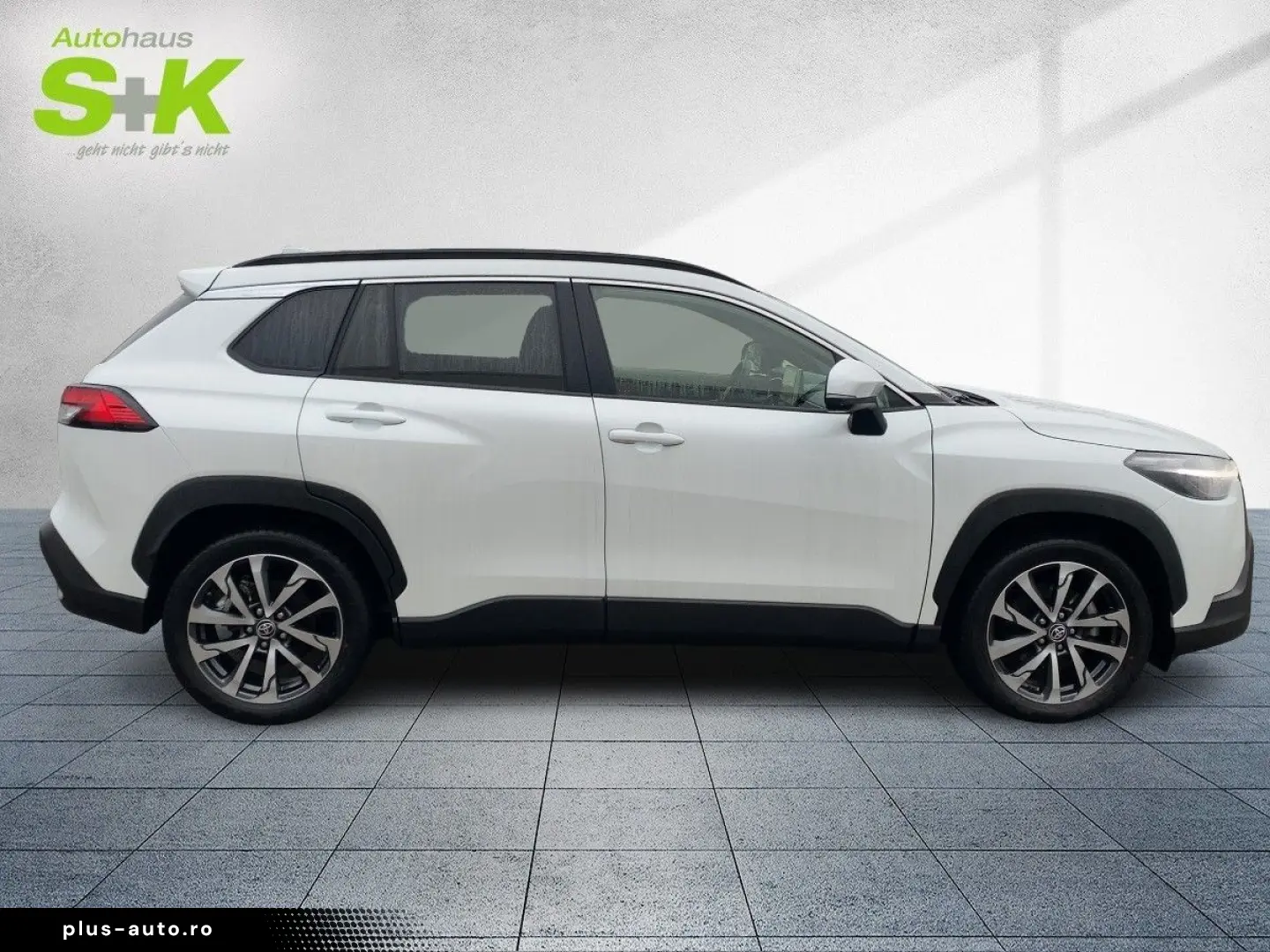 TOYOTA Corolla Cross 2.0 Hybrid Lounge JBL KAMERA SHZ L