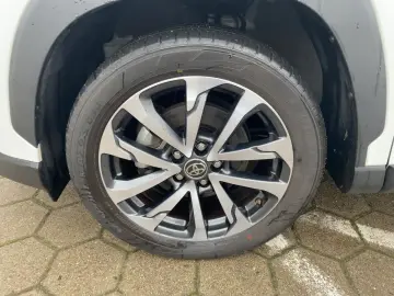 TOYOTA Corolla Cross 2.0 Hybrid Lounge JBL KAMERA SHZ L