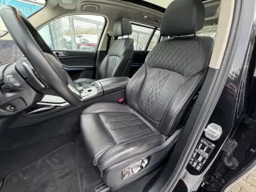 BMW X7 xDrive40d SkyLounge 360