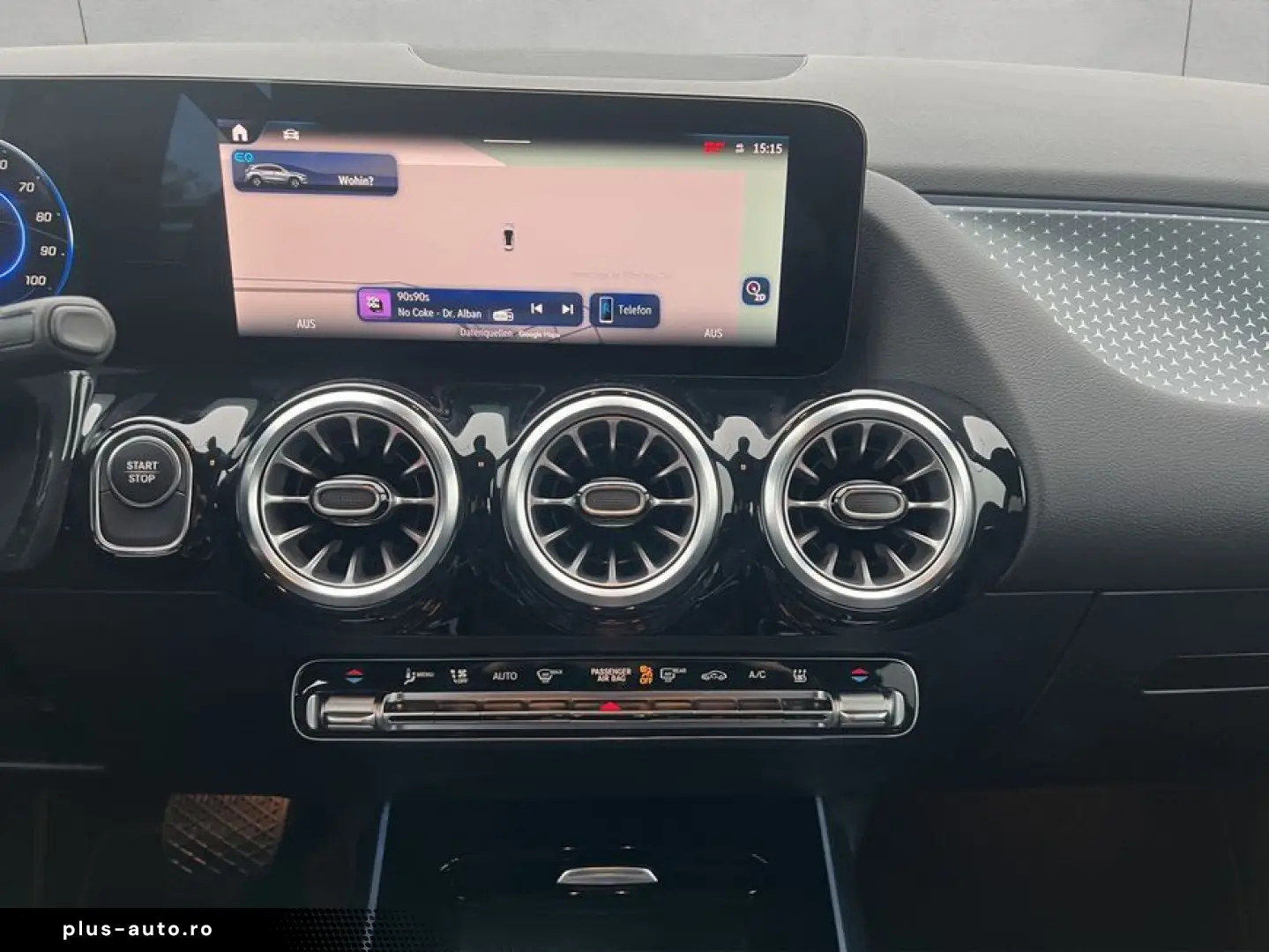 MERCEDES-BENZ EQA 300 4Matic Progressive Advanced Pano Smart