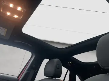 MERCEDES-BENZ EQA 300 4Matic Progressive Advanced Pano Smart