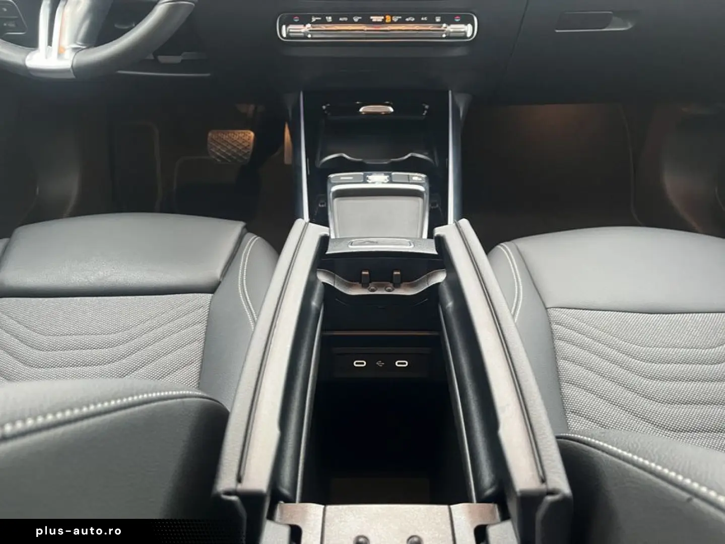 MERCEDES-BENZ EQA 300 4Matic Progressive Advanced Pano Smart