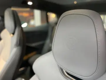 LOTUS Eletre S intelligentes Glasdach sofort Navi