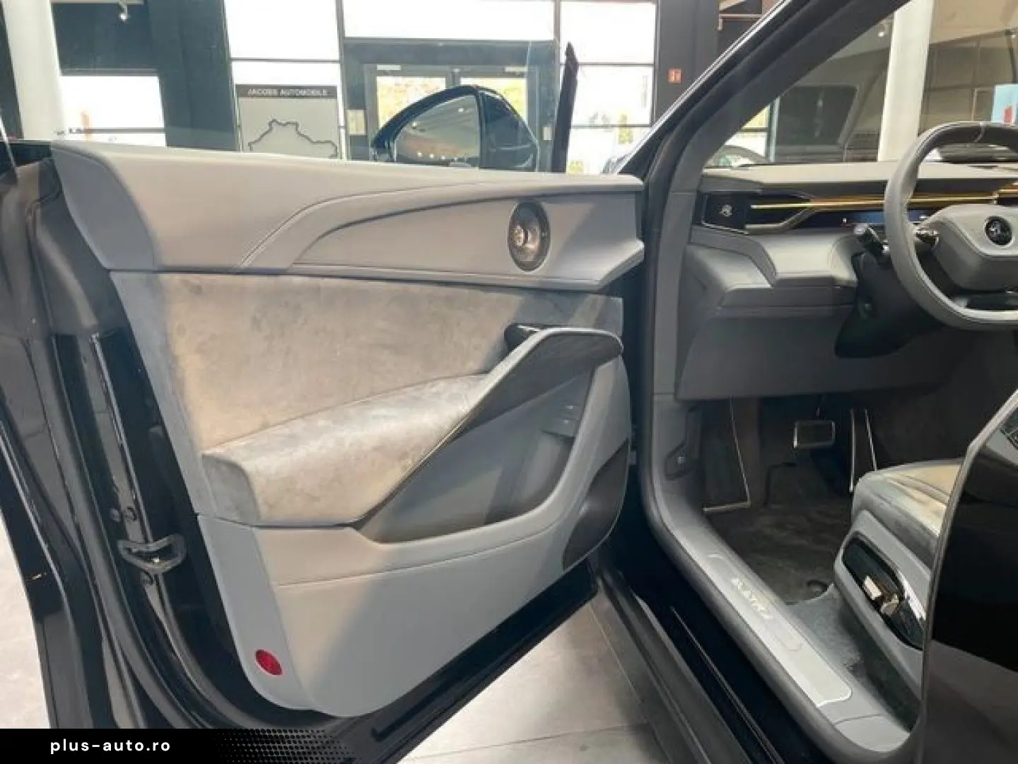 LOTUS Eletre S intelligentes Glasdach sofort Navi