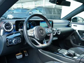 MERCEDES-BENZ CLA 220d 4M AMG 9G LED PANO MMRY BURM 19