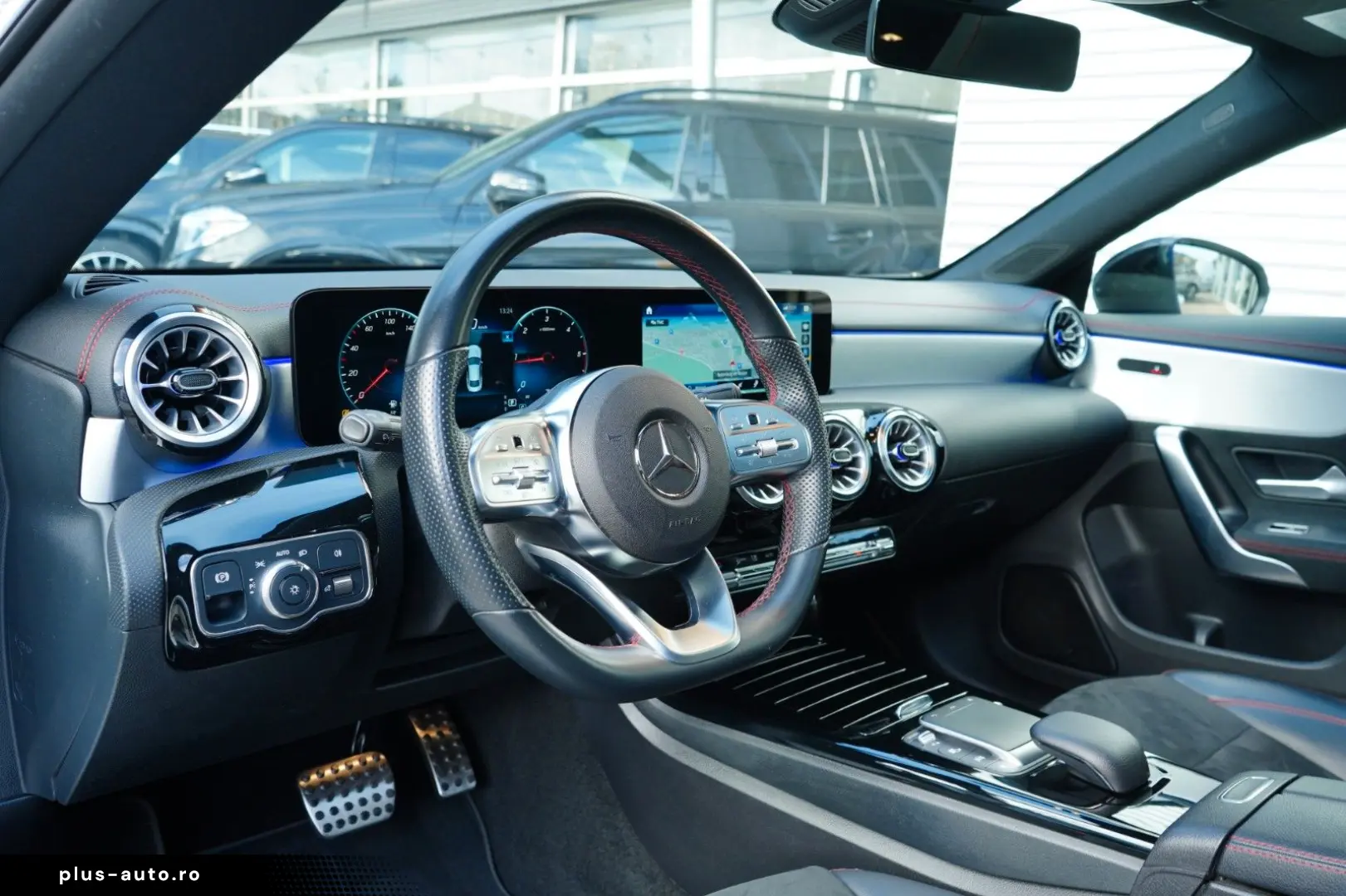 MERCEDES-BENZ CLA 220d 4M AMG 9G LED PANO MMRY BURM 19