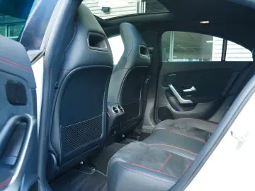 MERCEDES-BENZ CLA 220d 4M AMG 9G LED PANO MMRY BURM 19