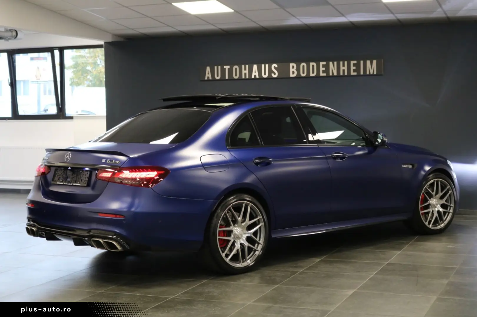 MERCEDES-BENZ E63 S AMG 4Matic  HEADUP PANO 360  BURMESTER