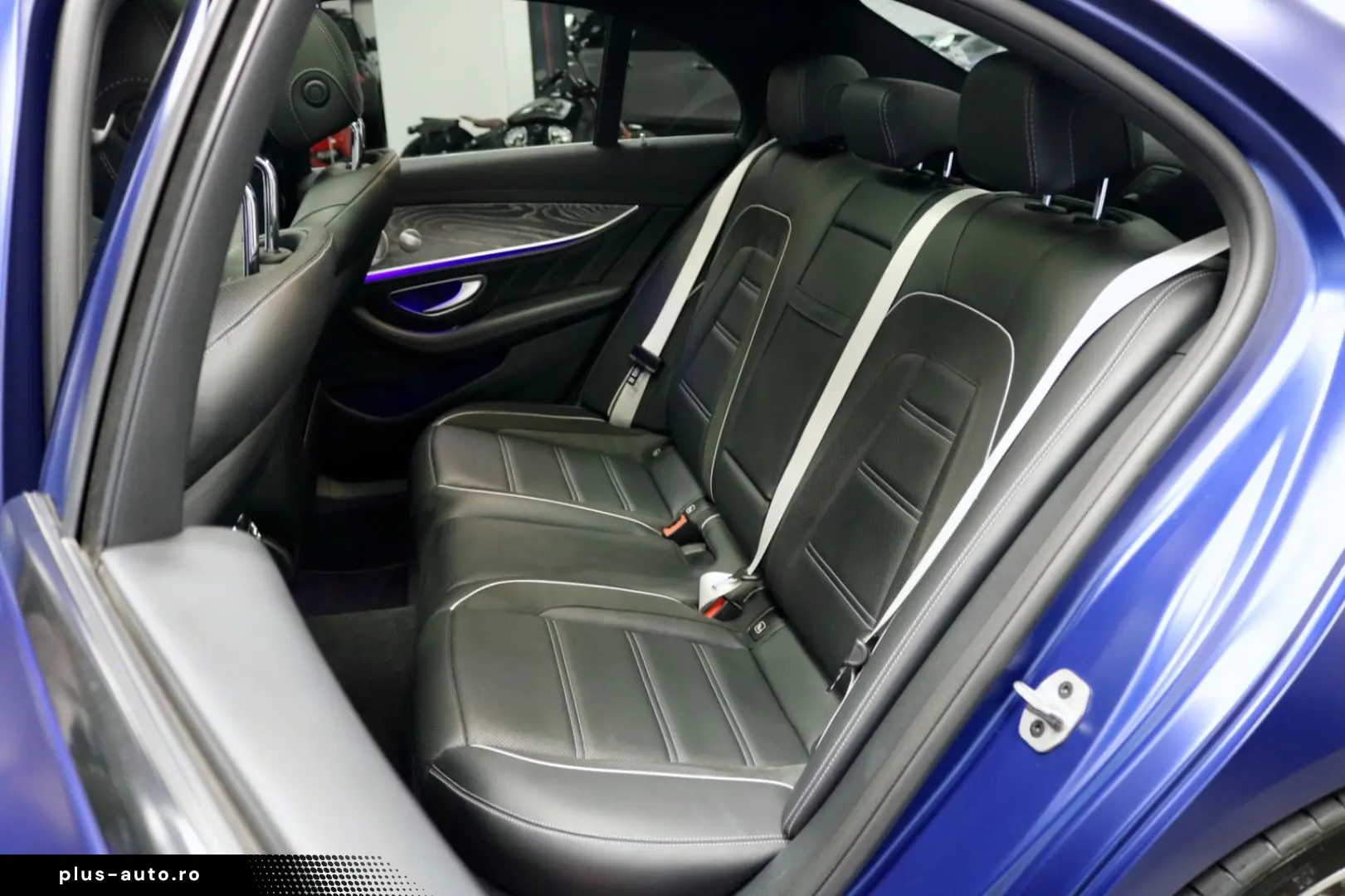 MERCEDES-BENZ E63 S AMG 4Matic  HEADUP PANO 360  BURMESTER