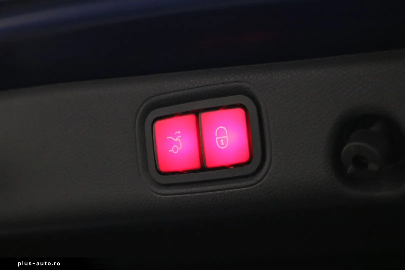 MERCEDES-BENZ E63 S AMG 4Matic  HEADUP PANO 360  BURMESTER