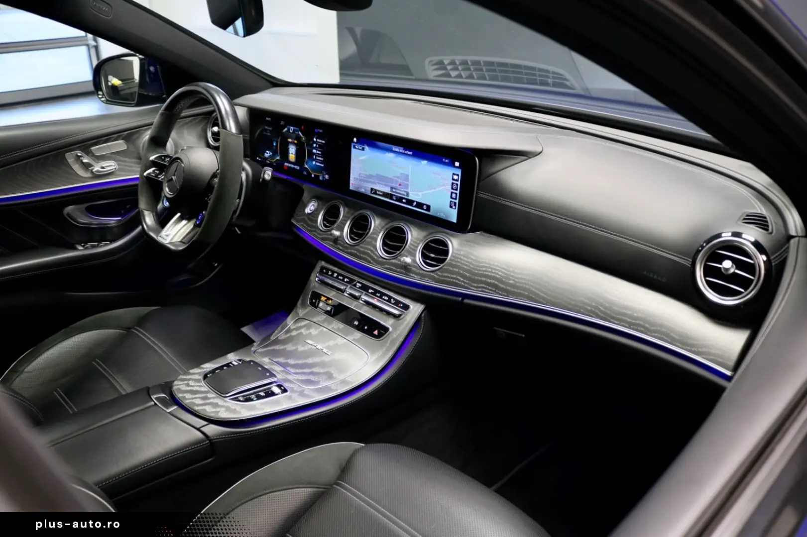 MERCEDES-BENZ E63 S AMG 4Matic  HEADUP PANO 360  BURMESTER