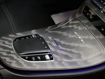 MERCEDES-BENZ E63 S AMG 4Matic  HEADUP PANO 360  BURMESTER