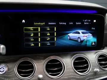 MERCEDES-BENZ E63 S AMG 4Matic  HEADUP PANO 360  BURMESTER