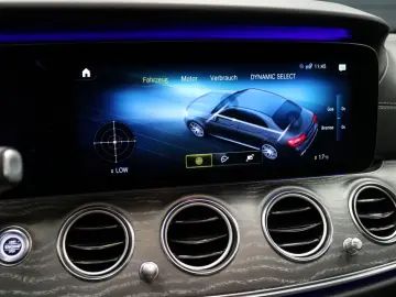 MERCEDES-BENZ E63 S AMG 4Matic  HEADUP PANO 360  BURMESTER