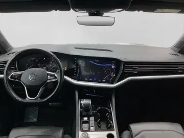 VW Touareg 3.0 TDI 4M PANO KAMERA LEDER