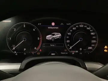 VW Touareg 3.0 TDI 4M PANO KAMERA LEDER