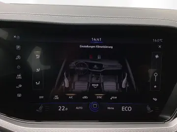 VW Touareg 3.0 TDI 4M PANO KAMERA LEDER