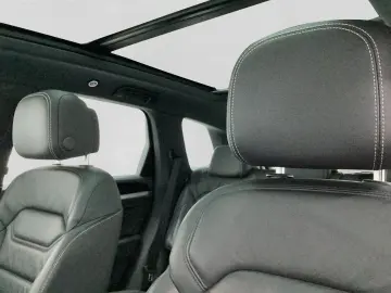 VW Touareg 3.0 TDI 4M PANO KAMERA LEDER