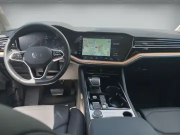 VW Touareg 4Motion 3.0 TDI AHK Pano ACC PDC VC DAB