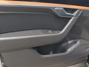 VW Touareg 4Motion 3.0 TDI AHK Pano ACC PDC VC DAB