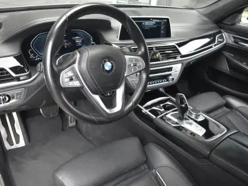 BMW 745 7-serie 745e High Executive