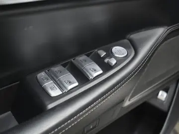 BMW 745 7-serie 745e High Executive